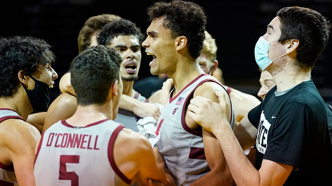 Da Silva's buzzer-beat lifts Stanford over No. 24 UCLA 1 Da Silva's buzzer-beat lifts Stanford over No. 24 UCLA