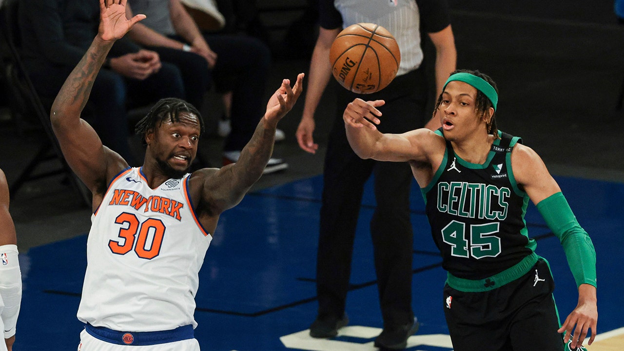 Randle, Knicks beat Celtics to clinch No. 4 seed in East 1 Randle, Knicks beat Celtics to clinch No. 4 seed in East