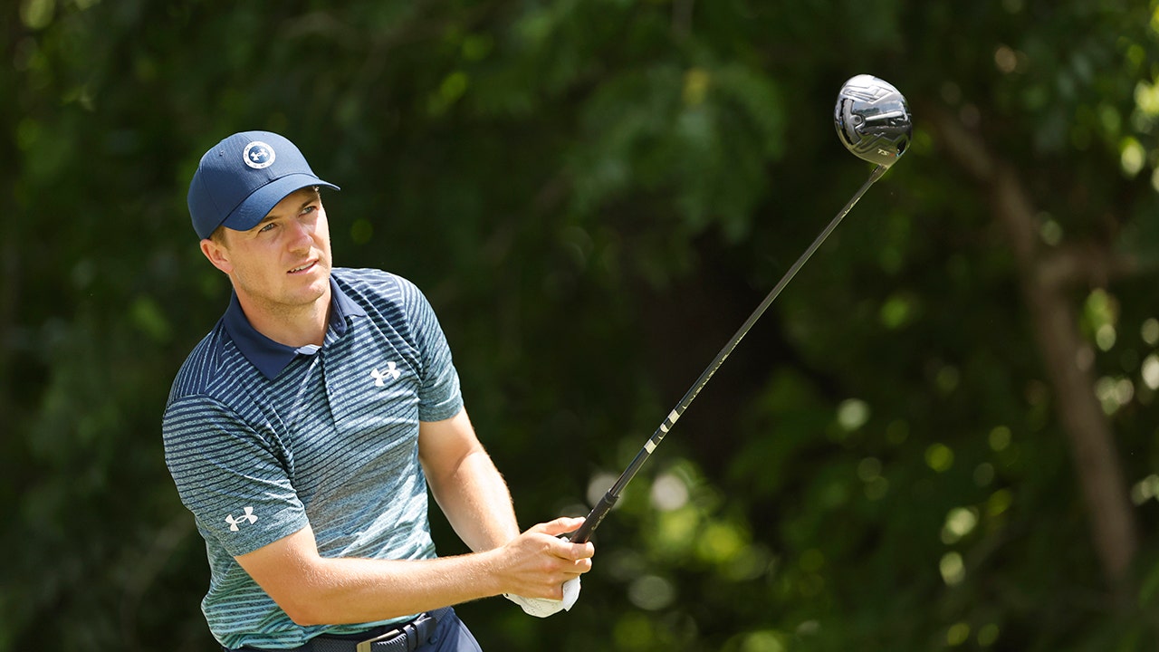 Spieth, Garcia open with 63s at Colonial; Mickelson 10 back 1 Spieth, Garcia open with 63s at Colonial; Mickelson 10 back