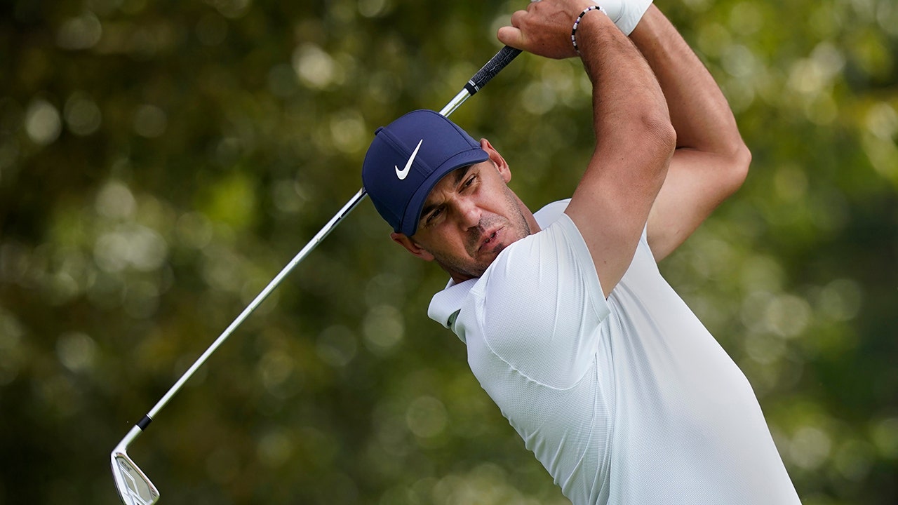 Koepka withdraws from Tour Championship with wrist injury 1 Koepka withdraws from Tour Championship with wrist injury