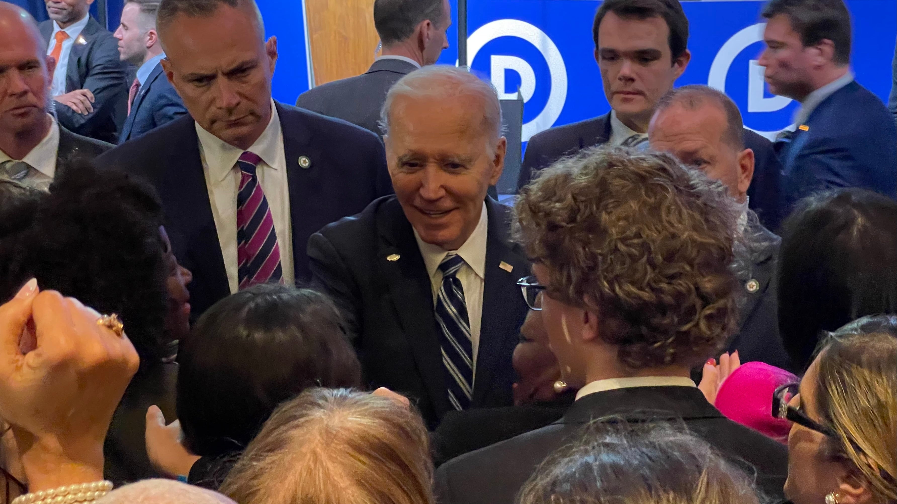 Democrats Intra Party Feud Dnc Set To Back Biden Plan To Upend