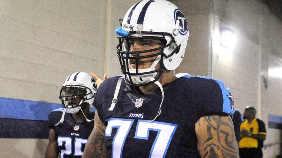 Tennessee Titans OT Taylor Lewan rips himself for penalty problems