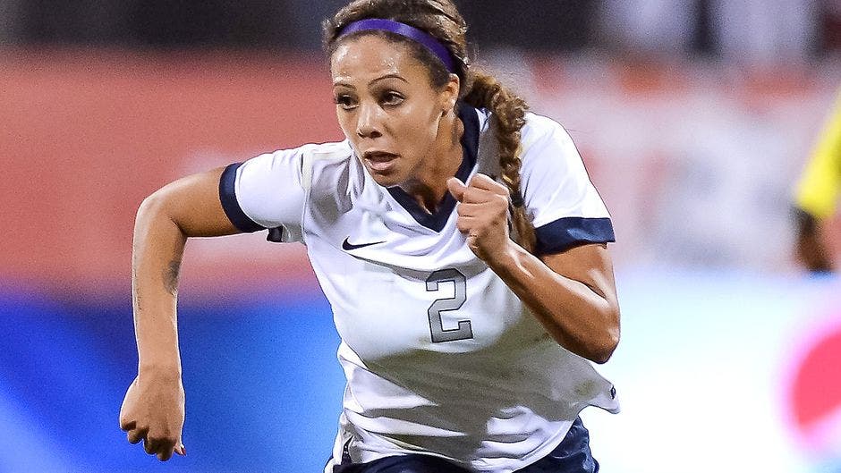 US women's soccer star Sydney Leroux Dwyer announces she had a miscarriage