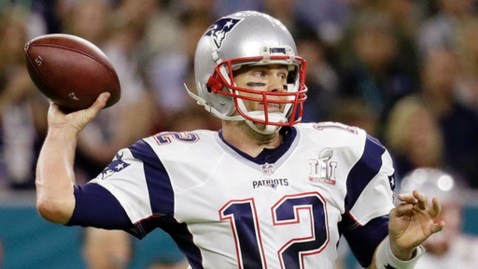 Fennelly: Tom Brady's jersey only thing from missing Super Bowl