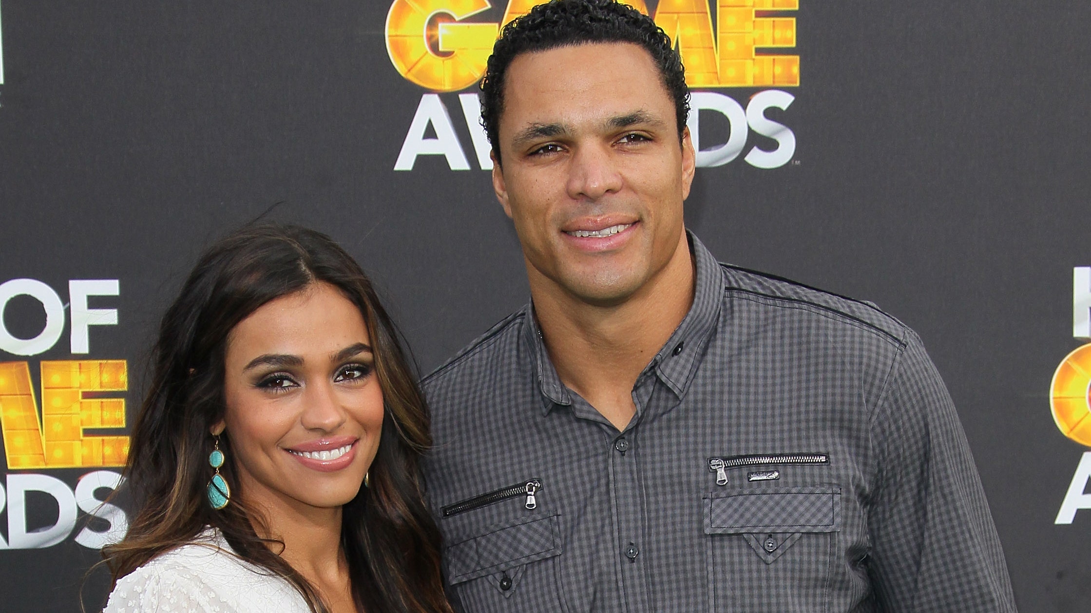 Report: Tony Gonzalez's wife in running for 'The View' post