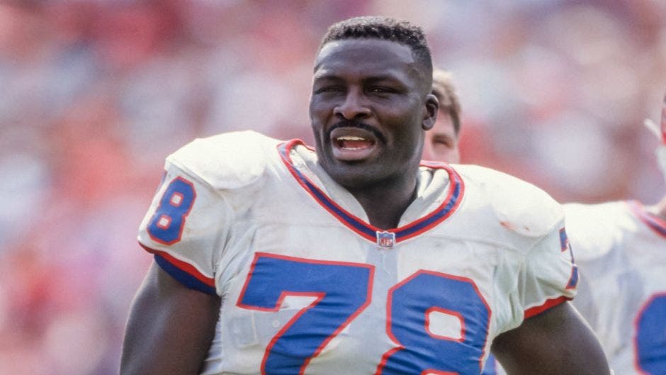 Bruce Smith Buffalo Bills GIF - Bruce Smith Buffalo Bills - Discover &  Share GIFs