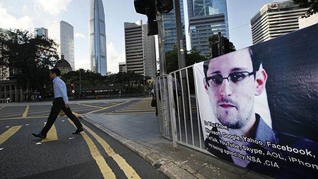 Kebenaran akan membuat kita bebas – Edward Snowden membangunkan raksasa