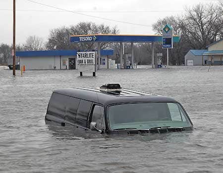 Midwest Prepares for Potential Record Flooding as Red River Rises | Fox ...