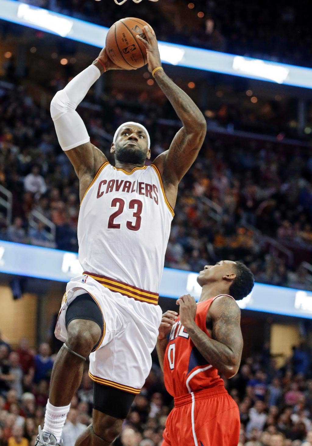 James scores 32, Cavaliers make first 11 3-point attempts in 127-94 win ...