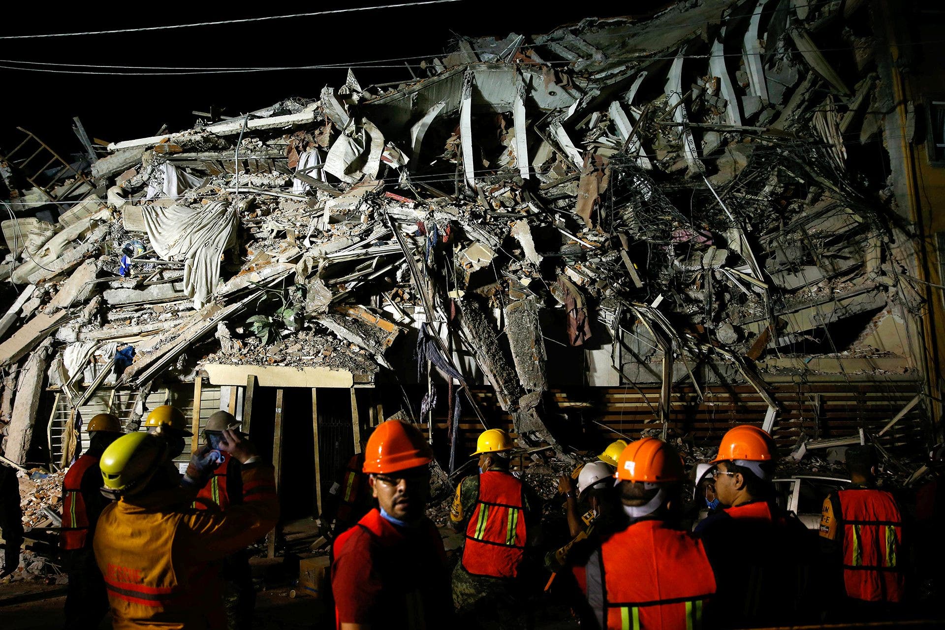 Photos: 7.1 magnitude earthquake kills more than 200 in Mexico