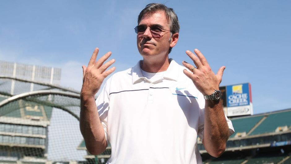 Oakland A's exec Billy Beane speaks to Parkersburg High School students