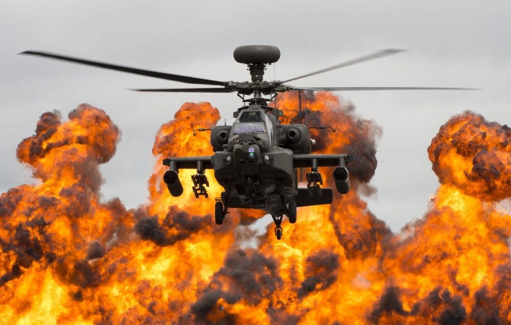 Powerful aircraft from around the world impress at UK military airshow ...