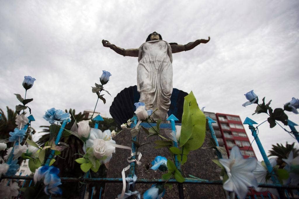 Patung Perawan Maria memicu perdebatan di Uruguay yang sekuler