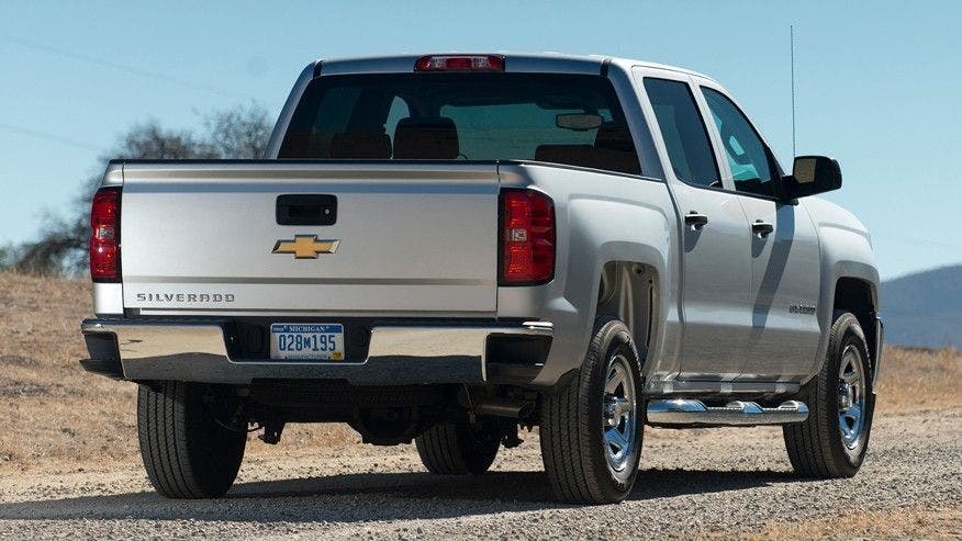 GM pickups to offer carbon fiber beds, report says