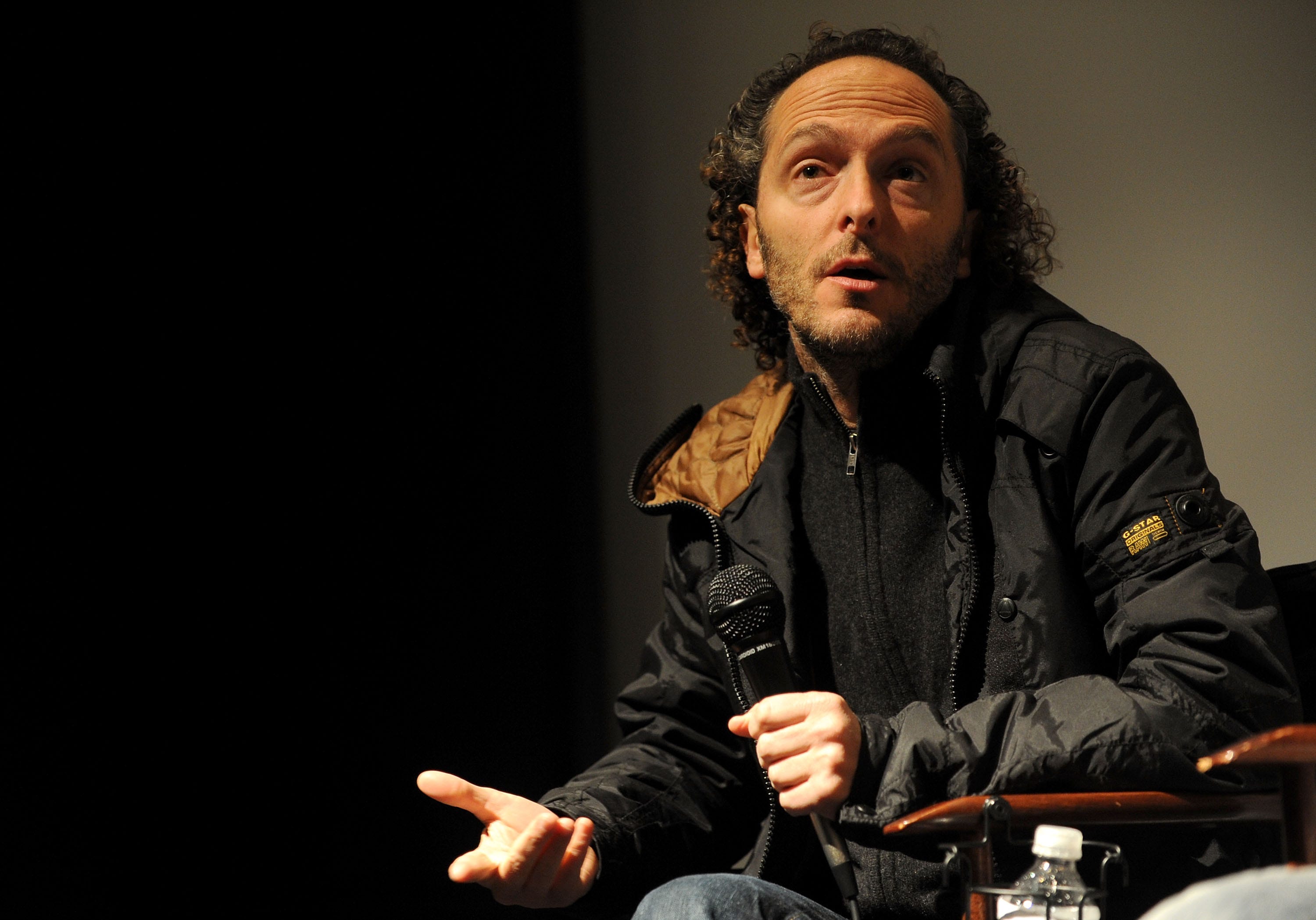 Cinematographer Emmanuel Lubezki Collects Another Award For 'Gravity ...