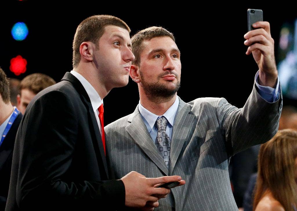 Nuggets menggunakan kesepakatan draft-day dengan Bulls untuk merekrut Jusuf Nurkic dan Gary Harris