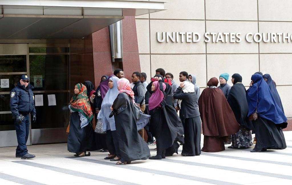 Minnesota men accused of seeking to join Islamic State group must stay ...