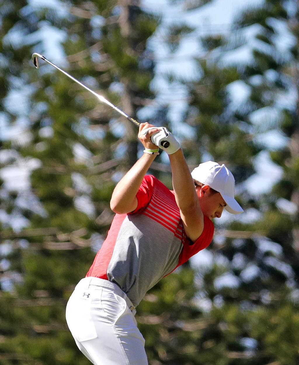 Spieth membuat 9 birdie dan memiliki 2 lubang buruk di Kapalua