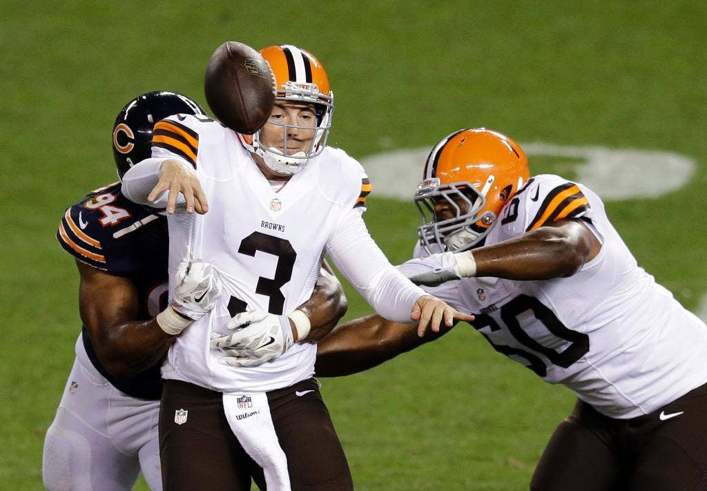 Browns keep Rex Grossman as third QB, release veteran WR Burleson, RBs Lewis, Ogbonnaya