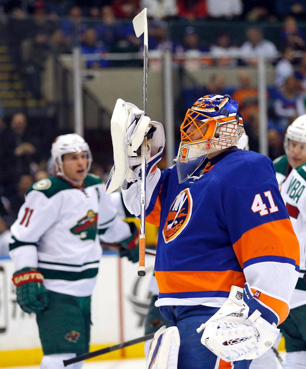 Zach Parise memimpin Wild atas Islanders 2-1 dalam adu penalti untuk kemenangan tandang ke-10 berturut-turut