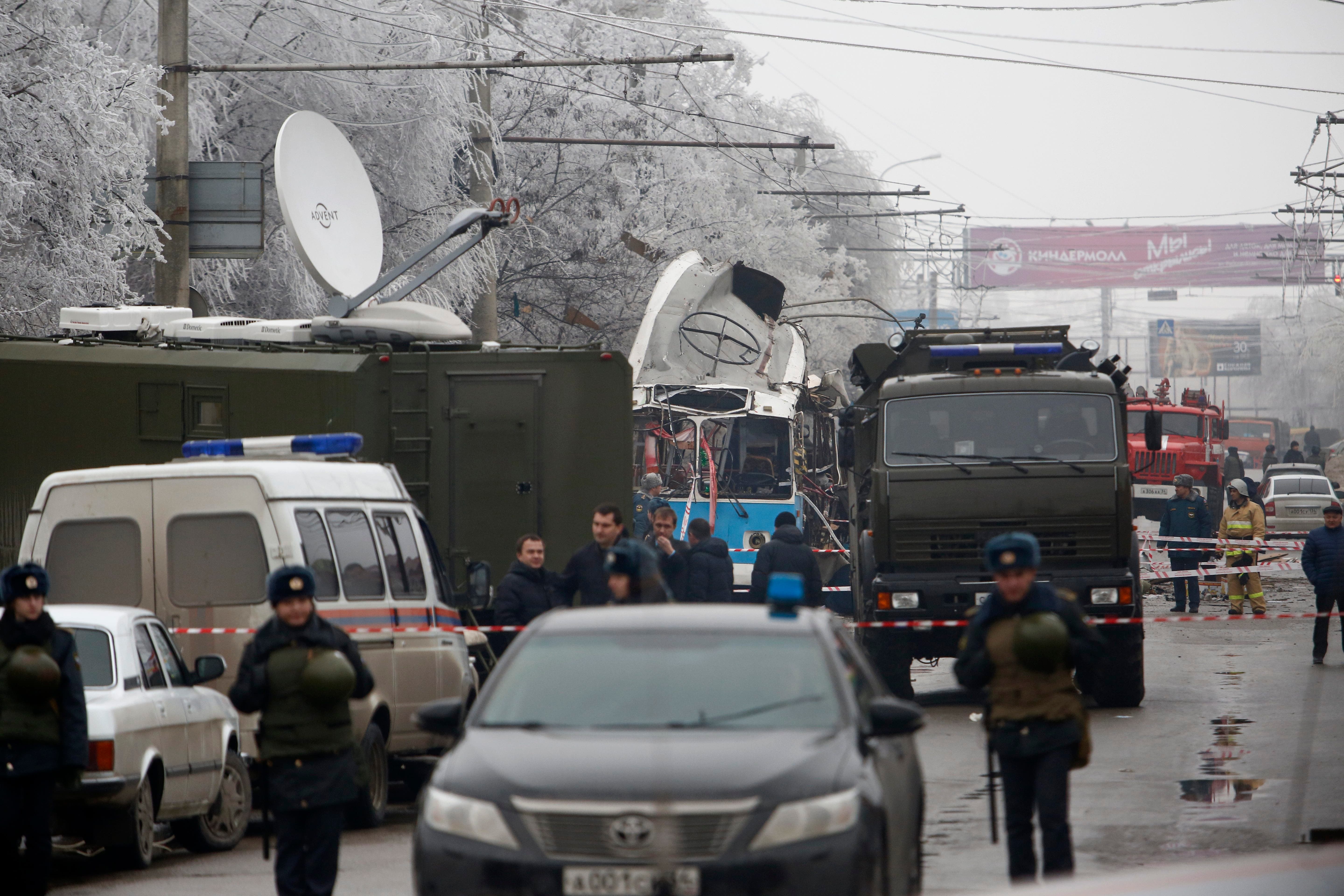 31 декабря 2013. Теракт в Волгограде вокзал и троллейбус. 29 Декабря 2013 Волгоград теракт. Теракт в Волгограде 2013 троллейбус.