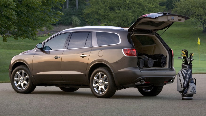 GM recalling nearly 780K SUVs to fix power lift gate problem