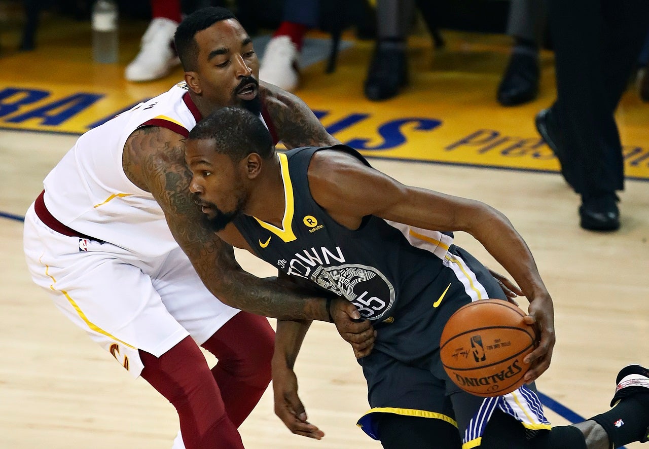 Warriors fans give JR Smith standing ovation, 'MVP' chants during Game ...