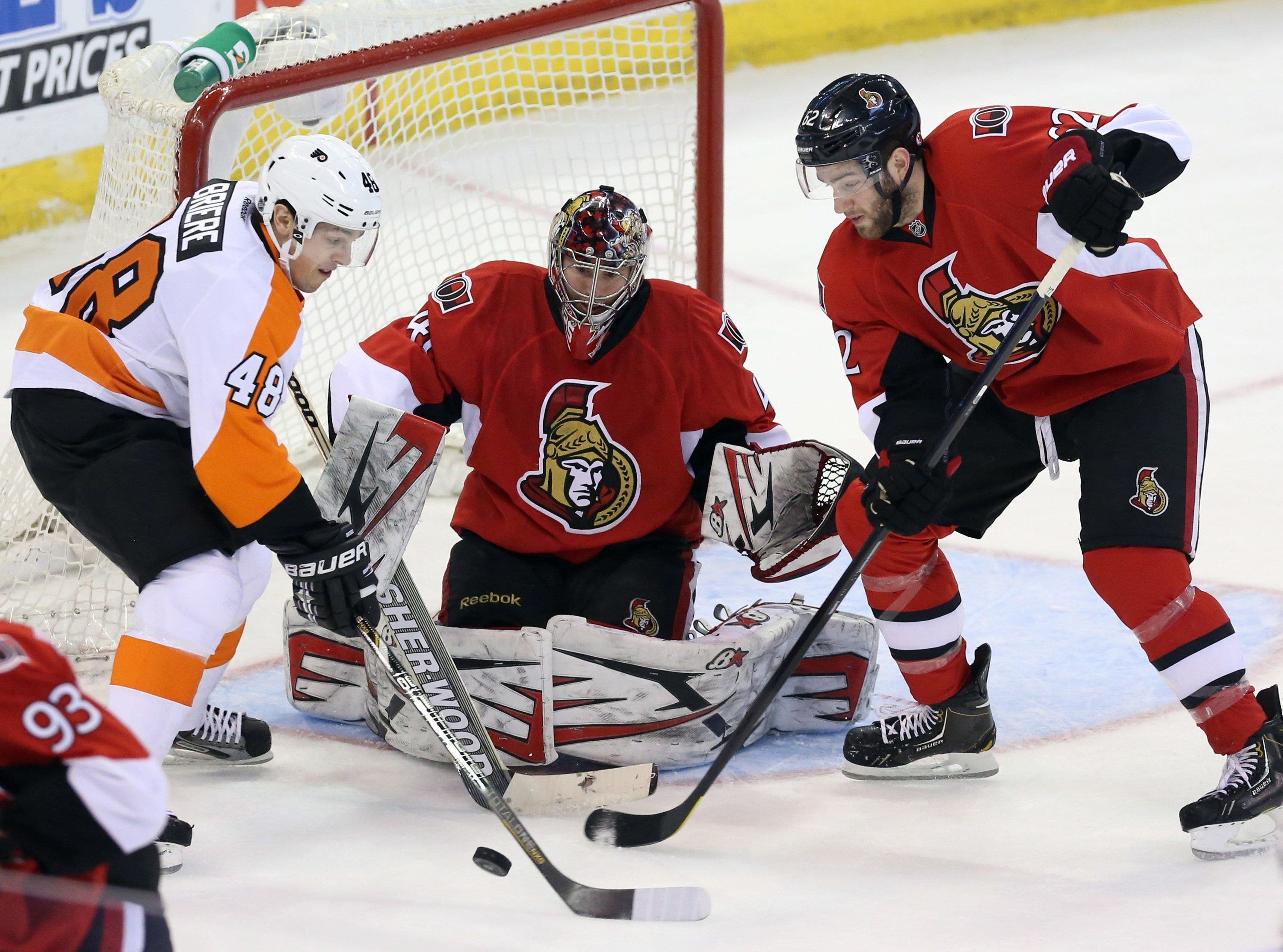 Pemenang skor Voracek, Steve Mason, membuat 43 tabungan untuk memenangkan Flyers hingga 2-1 tentang Senator