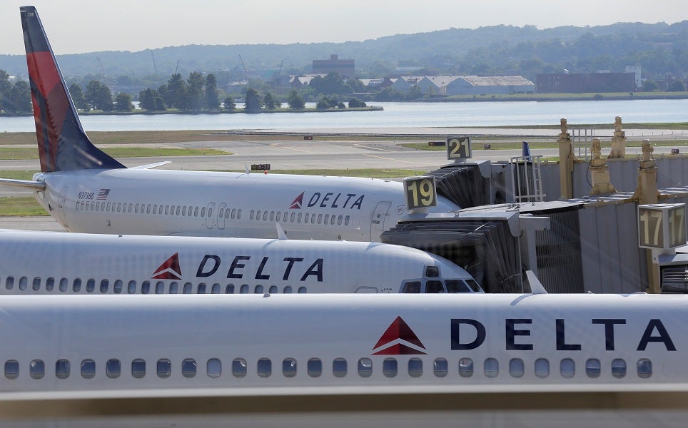 Strangers On Delta Flight Performed Sex Act In Their Seats Officials