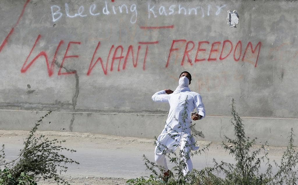 Indian soldiers fire at Kashmir protesters, 1 killed | Fox News