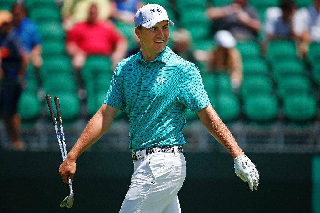 Label hebat: Champions terkadang harus meredam gereja mereka