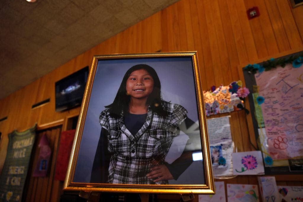 Slain girl's dad sues Navajo Nation for lack of alert system | Fox News