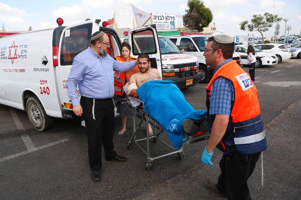 Israeli police say 2 wounded in West Bank shooting attack | Fox News