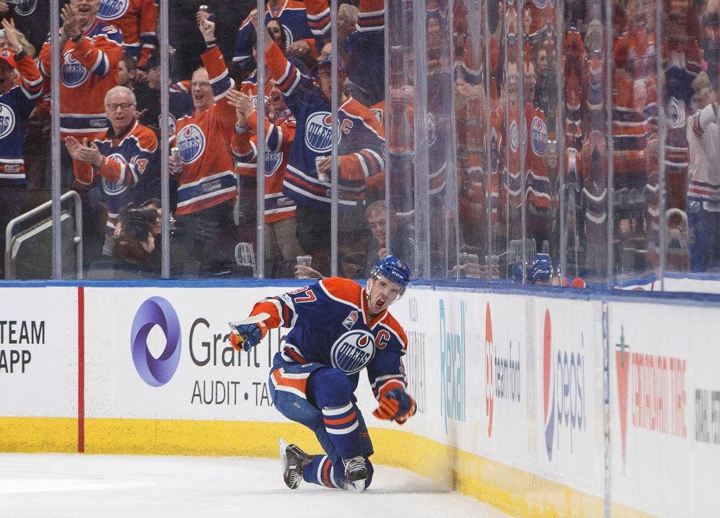 Maroon scores 2, streaking Oilers beat struggling Sharks 3-2