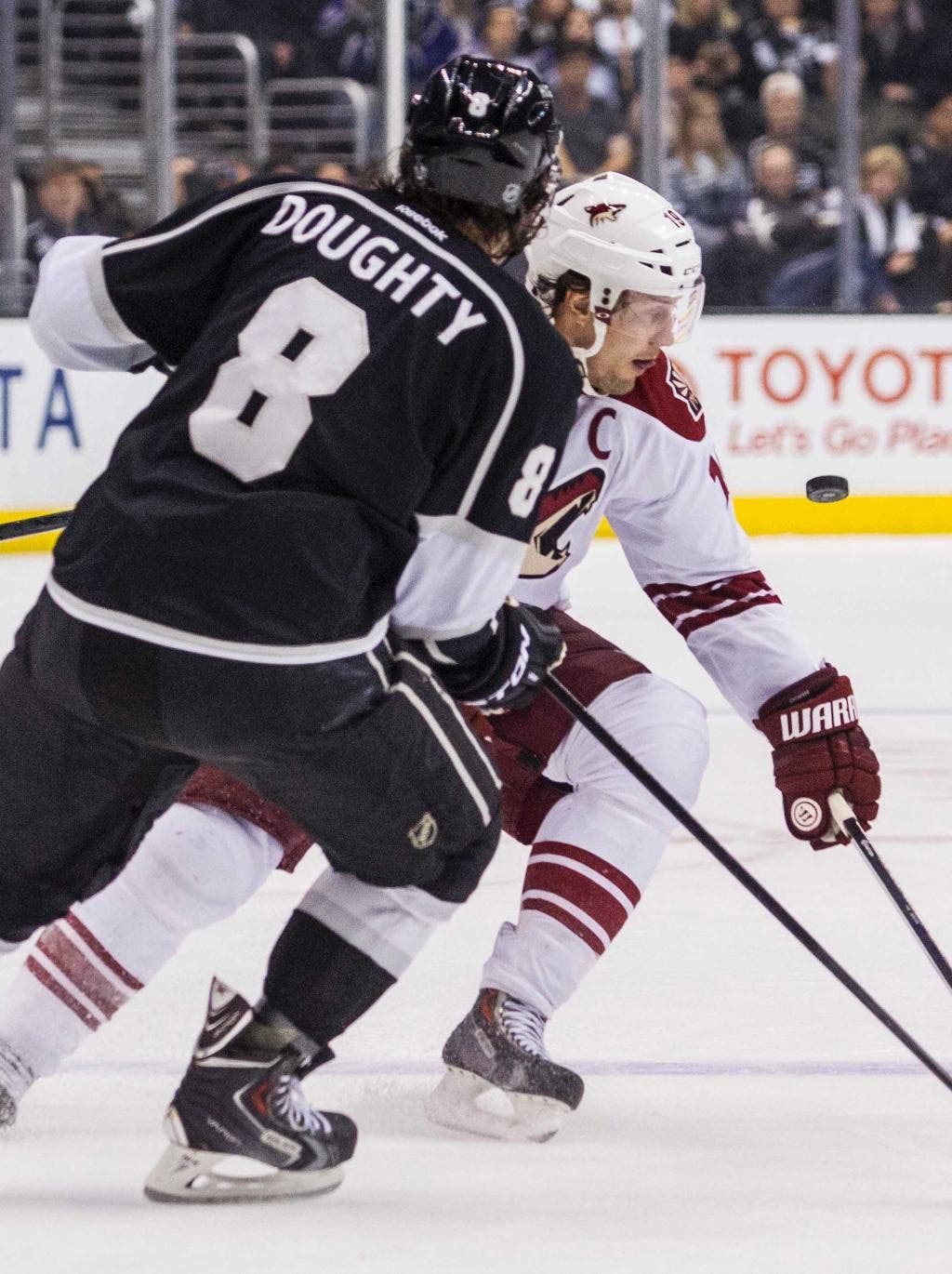 Los Angeles Kings Rout Phoenix 4-0, Clinching Playoff Berth And Hurting ...