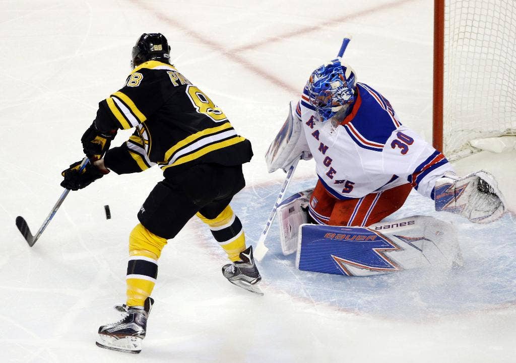 Selamat Hari Ulang Tahun, Hank! Lundqvist mengikat Fuhr untuk posisi ke-10 dalam daftar kemenangan