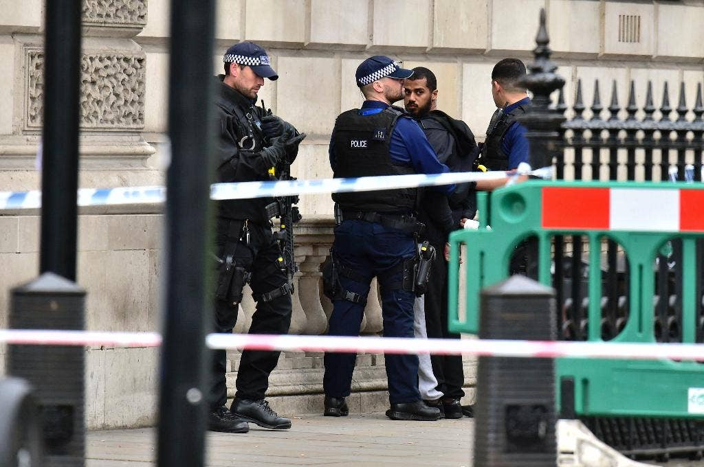 UK police arrest man with 'weapon' near Parliament | Fox News