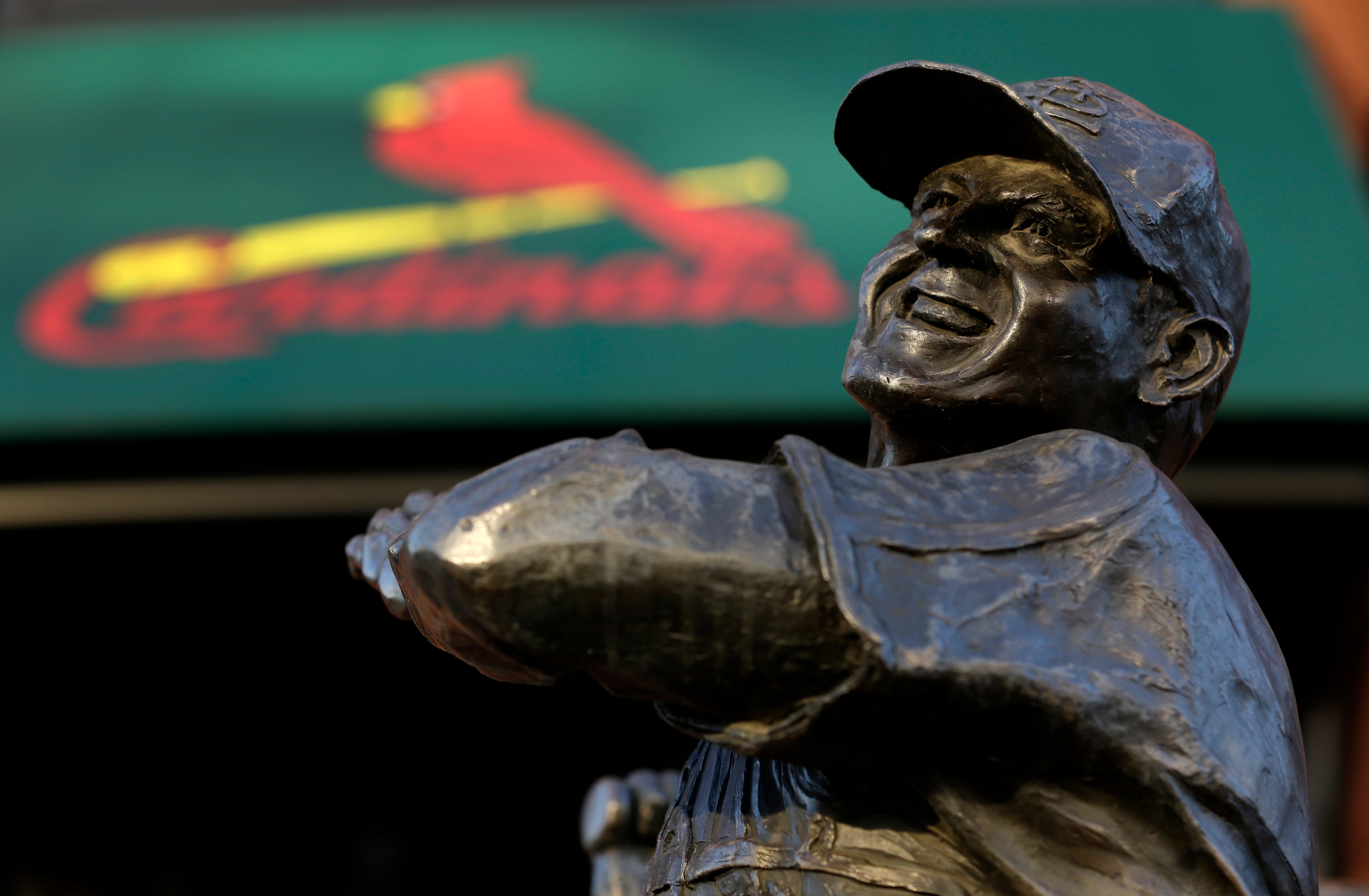 stan musial statue