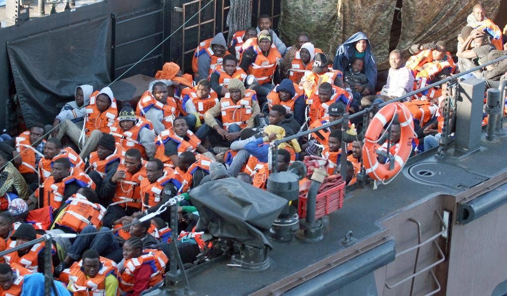 UE mendesak solidaritas atas gelombang migran dan rencana untuk menegakkan aturan