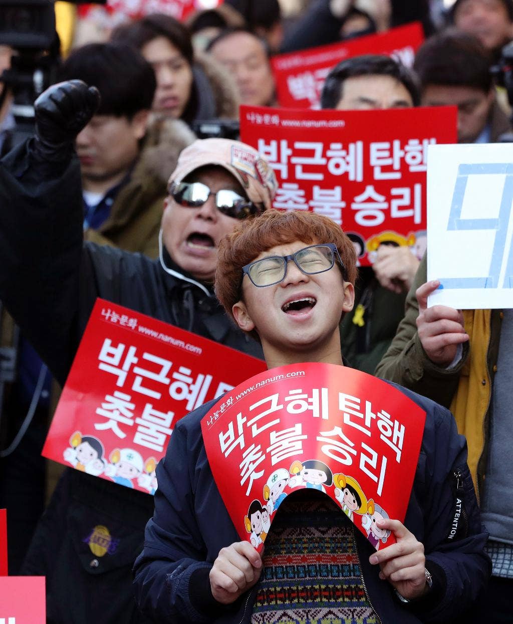 Bagaimana kejatuhan presiden Korea Selatan: gambaran hari demi hari