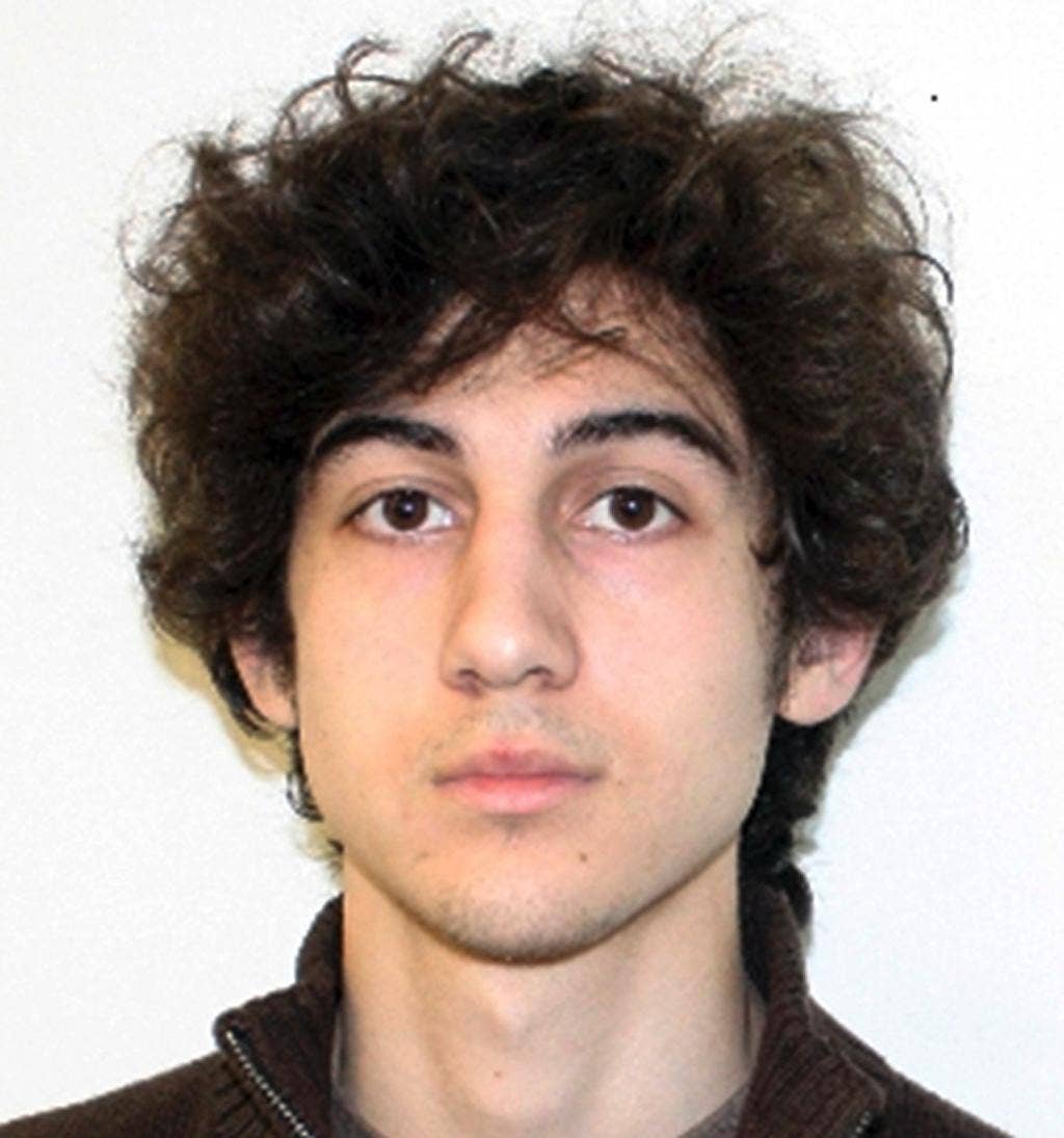 Tersangka Boston Marathon Dzhokhar Tsarnaev muncul di pengadilan untuk pertama kalinya sejak Juli 2013