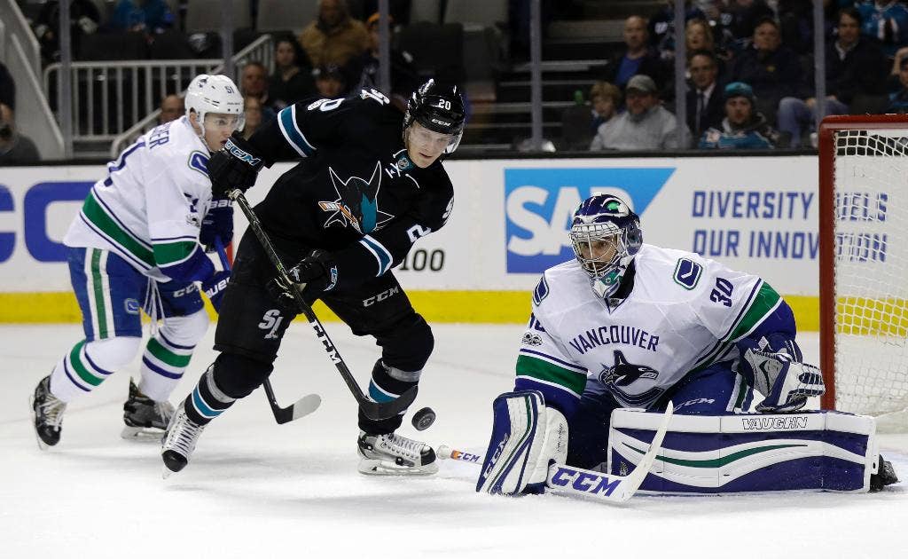 Sorensen's 1st NHL goal helps Sharks beat Canucks 3-1