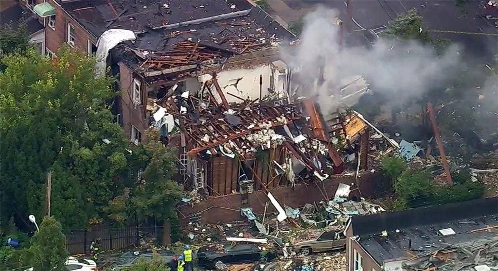 Firefighter dies in NYC house blast after report of gas leak | Fox News