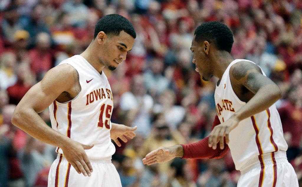 Dejean-Jones mencetak 27 poin dan tidak. 20 Iowa State mengalahkan no. 18 Arkansas 95-77