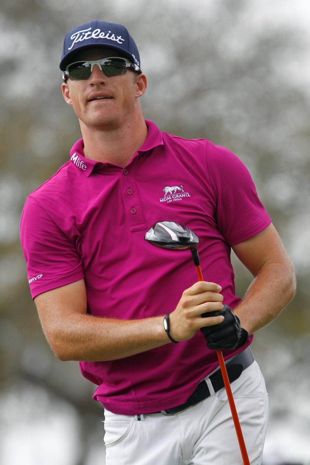 Morgan Hoffmann memimpin untuk pertama kalinya setelah putaran PGA pada hari aktivitas aneh di Bay Hill