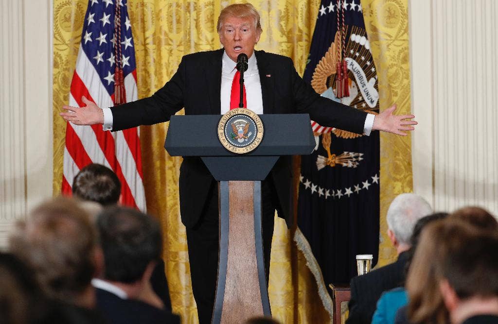 Pendukung Trump memuji sikap agresifnya terhadap media