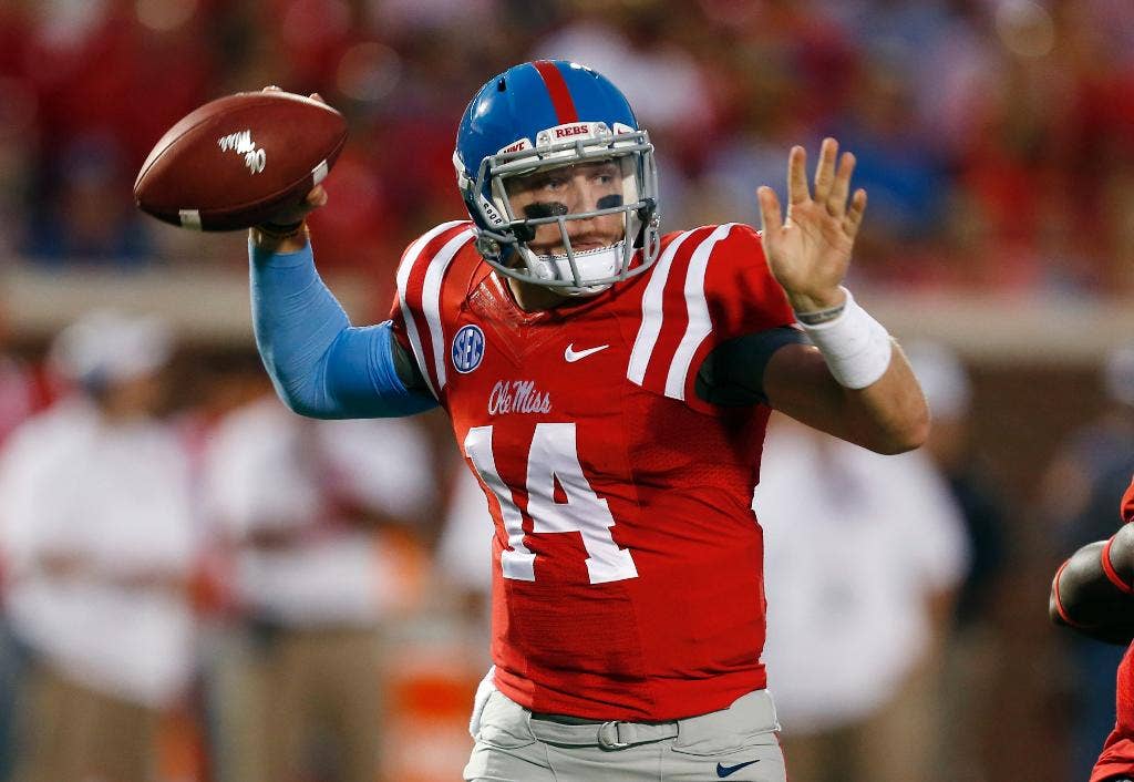 No. 10 Mississippi Shake Off Kesalahan, Kalahkan Memphis 24-3