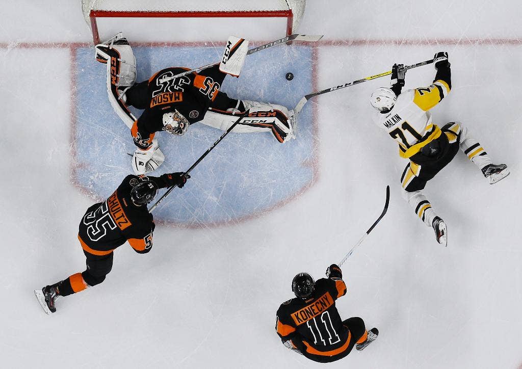 Simmonds mendapat skor ke-200, Mason membantu Flyers mengalahkan Penguins 4-0