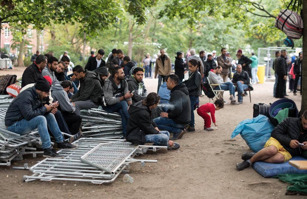 germany-says-nearly-a-third-of-asylum-seekers-claiming-to-be-syrian