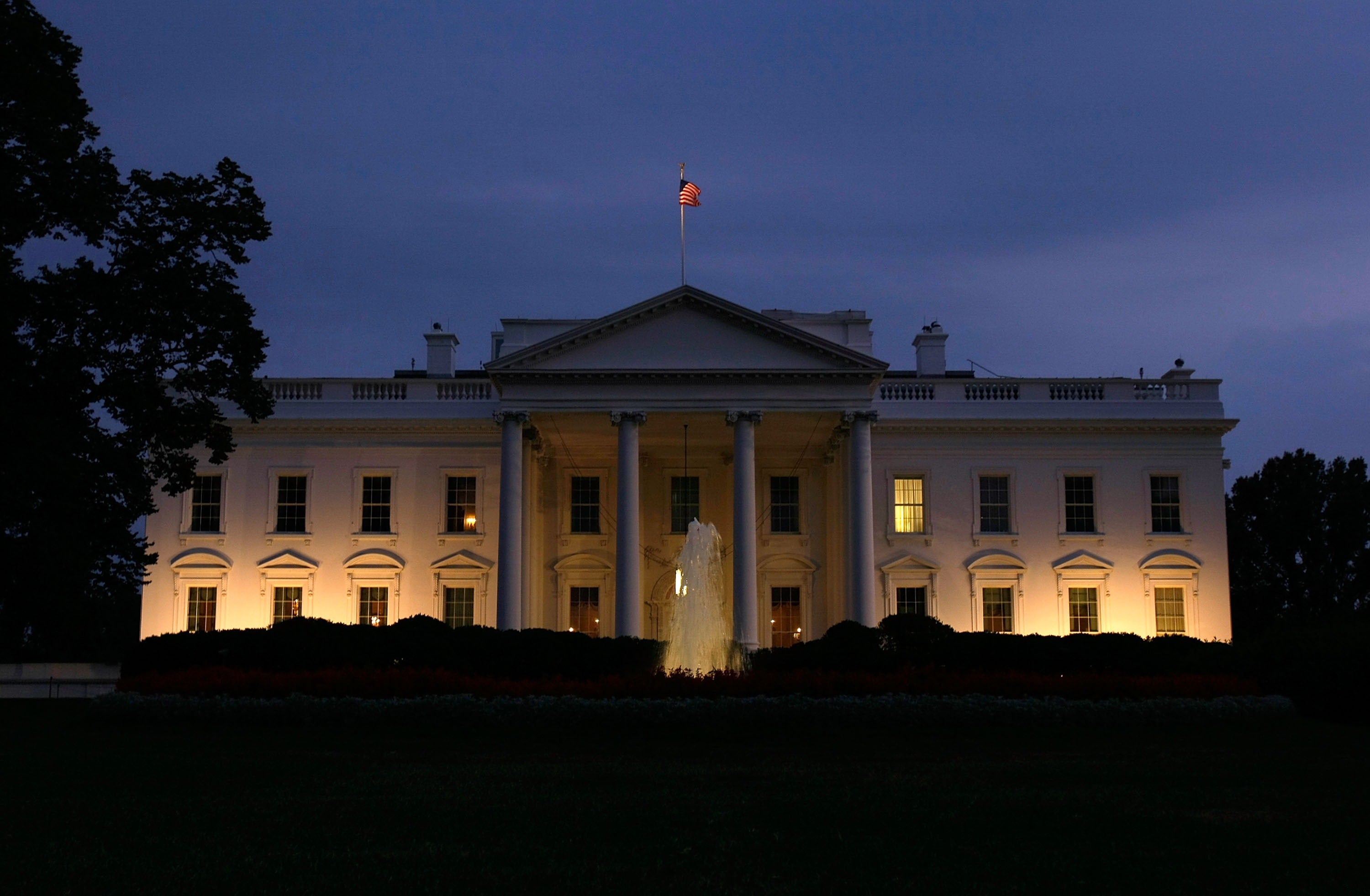 Резиденции белые. Белый дом (the White House). Резиденция президента США В Вашингтоне. Белый дом Вашингтон 1792. Резиденция президента США белый дом.